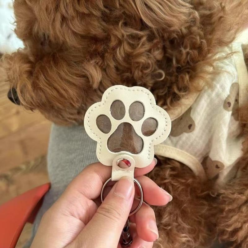 🐾Pet Paw Shaped Leather Keychain